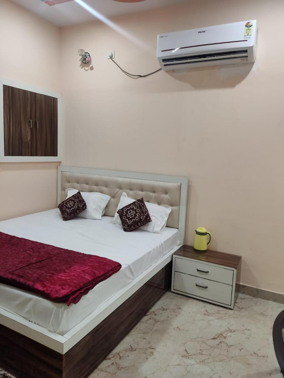 The Orchid Villa Homestay - Walkable Distance From Taj Mahal Agra  Exteriér fotografie