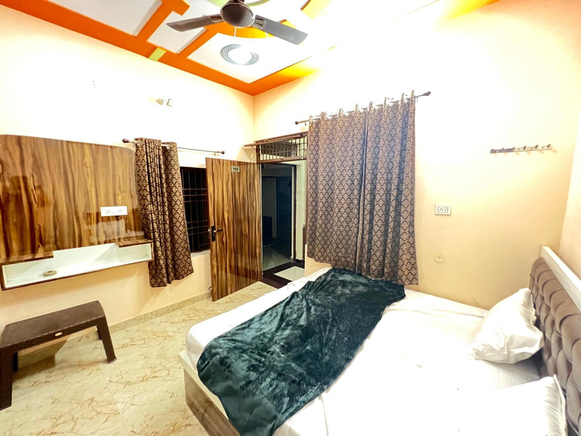 The Orchid Villa Homestay - Walkable Distance From Taj Mahal Agra  Exteriér fotografie